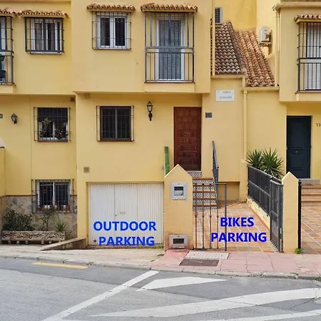 Hébergement de vacances Casa Jardin - Residential Area -free Parking Outdoor-