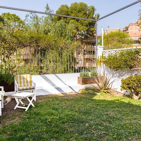 Casa Jardin - Residential Area -free Parking Outdoor- Holiday home Malaga