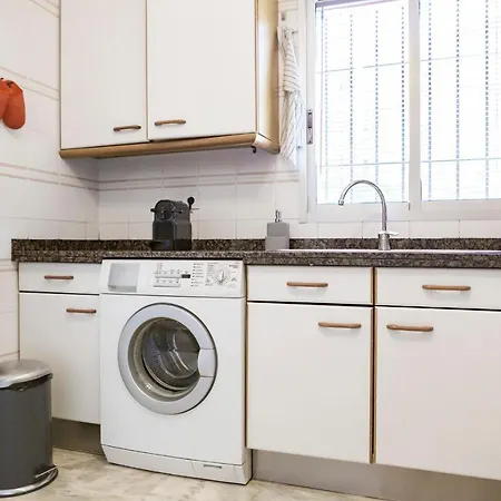 Holiday home Casa Jardin - Residential Area -free Parking Outdoor- Malaga