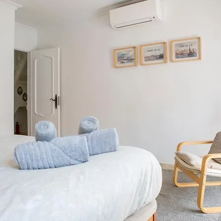 Casa Jardin - Residential Area -free Parking Outdoor- Holiday home Malaga